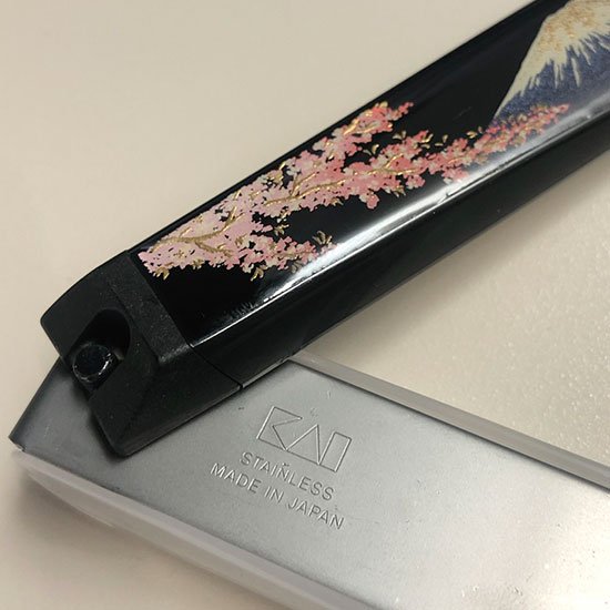 19-1 蒔絵爪切り 一般サイズ 富士に桜